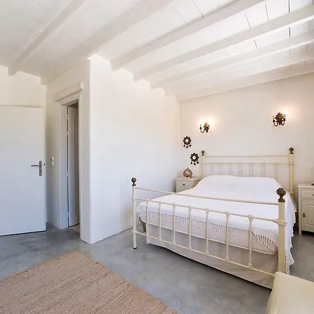 Villa Filizi - Filizi Naoussa Paros *