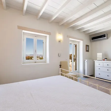 Filizi - Filizi Naoussa Paros Villa *